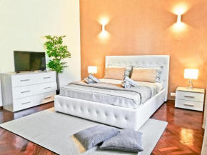MODERN & BRIGHT TUSCANY VILLA